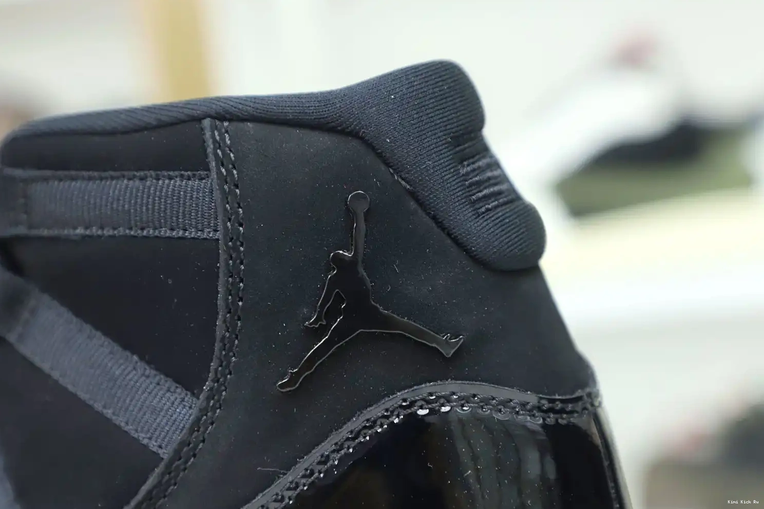JORDAN 'CAP 11 RETRO Kimikick AND AIR GOWN' 0611